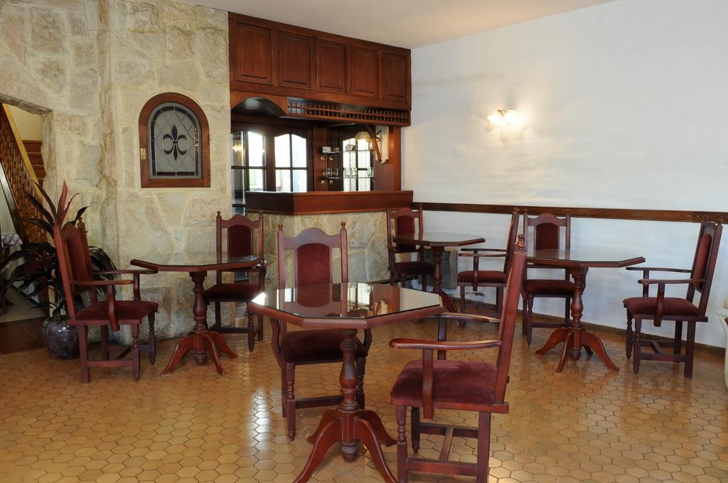 Andino Hotel Villa Carlos Paz Bagian luar foto