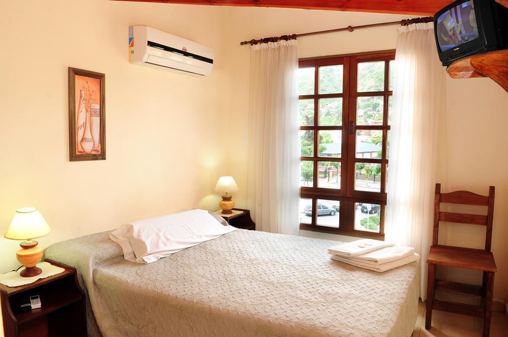 Andino Hotel Villa Carlos Paz Bagian luar foto