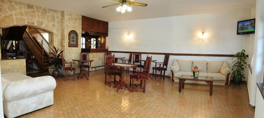 Andino Hotel Villa Carlos Paz Bagian luar foto
